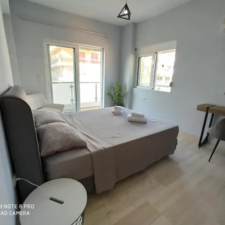 Elli Location Rodos شقة *
